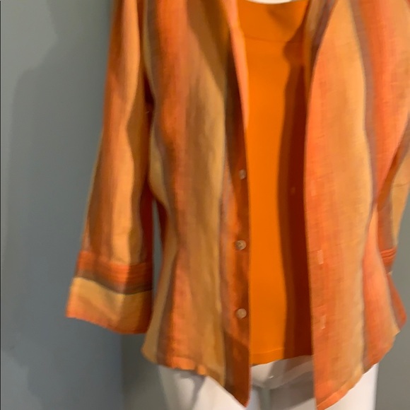 Orange and yellow sizeS”arm-armpit21”S20”L23” - Picture 2 of 8